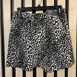 Marciano Mini Leopard Skirt in black and white, Size S